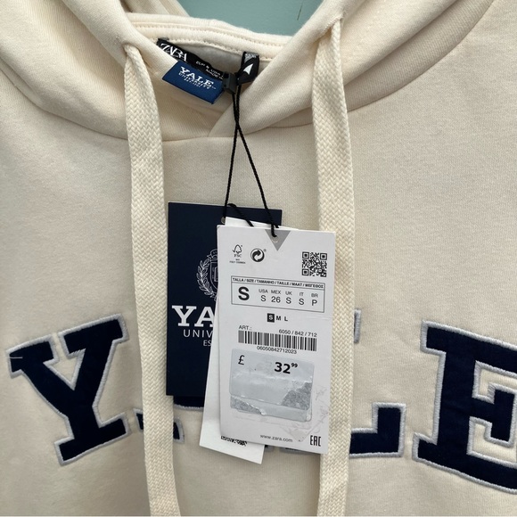 Zara Yale University Ecru Sleeveless Oversized Hoodie Size S BNWT - Picture 2 of 5